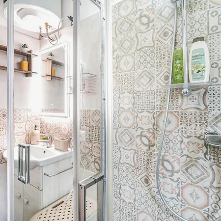 Accogliente E Moderno Bivani A 2 Minuti A Piedi Dalla Spiaggia-centro Con Parcheggio Riservato