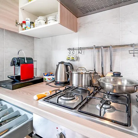 Apartman Accogliente E Moderno Bivani A 2 Minuti A Piedi Dalla Spiaggia-centro Con Parcheggio Riservato Giardini Naxos