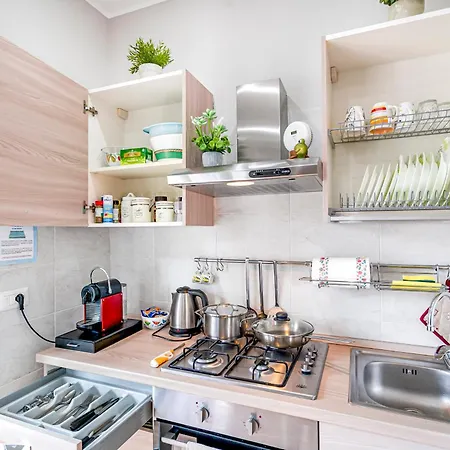 Apartman Accogliente E Moderno Bivani A 2 Minuti A Piedi Dalla Spiaggia-centro Con Parcheggio Riservato Giardini Naxos