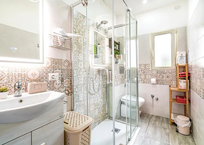 Accogliente E Moderno Bivani A 2 Minuti A Piedi Dalla Spiaggia-centro Con Parcheggio Riservato アパート *