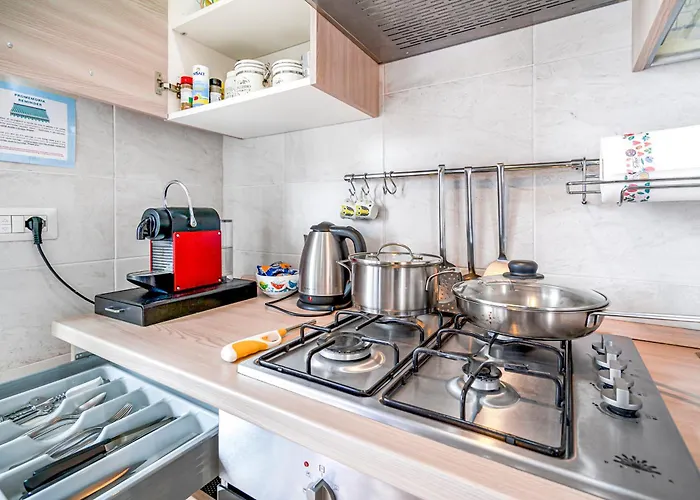 Apartment Accogliente E Moderno Bivani A 2 Minuti A Piedi Dalla Spiaggia-centro Con Parcheggio Riservato Giardini-Naxos