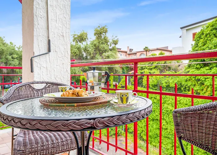 Accogliente E Moderno Bivani A 2 Minuti A Piedi Dalla Spiaggia-centro Con Parcheggio Riservato アパート *