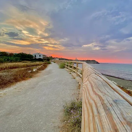 Accogliente E Moderno Bivani A 2 Minuti A Piedi Dalla Spiaggia-centro Con Parcheggio Riservato Apartment *