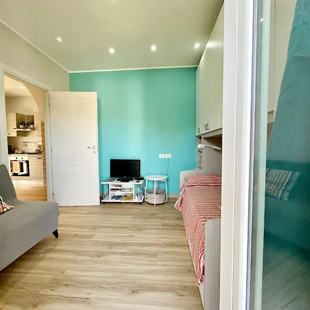 Accogliente E Moderno Bivani A 2 Minuti A Piedi Dalla Spiaggia-centro Con Parcheggio Riservato Apartment