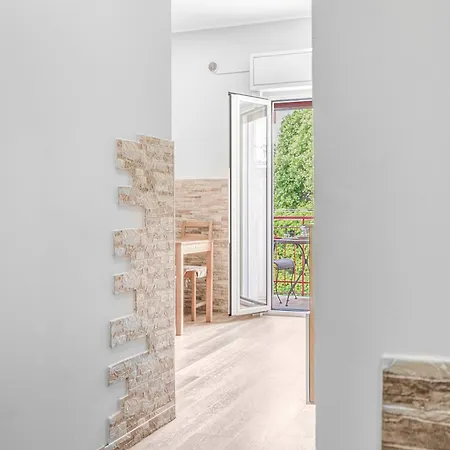 Accogliente E Moderno Bivani A 2 Minuti A Piedi Dalla Spiaggia-centro Con Parcheggio Riservato Джардини-Наксос